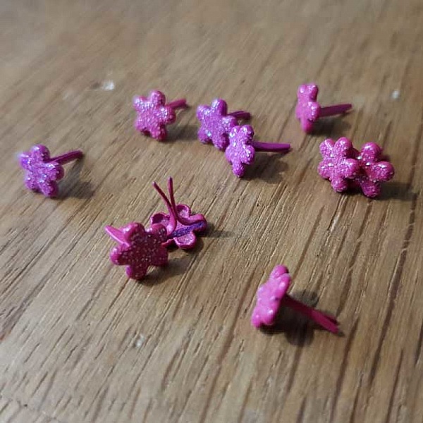 10 Attaches Parisiennes Fleurs paillet&eacute;es dor&eacute; 02- 07 mm