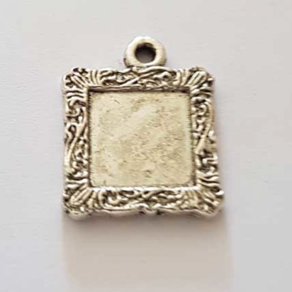 1 support cabochon carr&eacute; N&deg;04 Argent