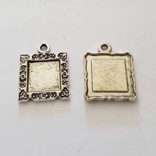 1 support cabochon carr&eacute; N&deg;05 Argent