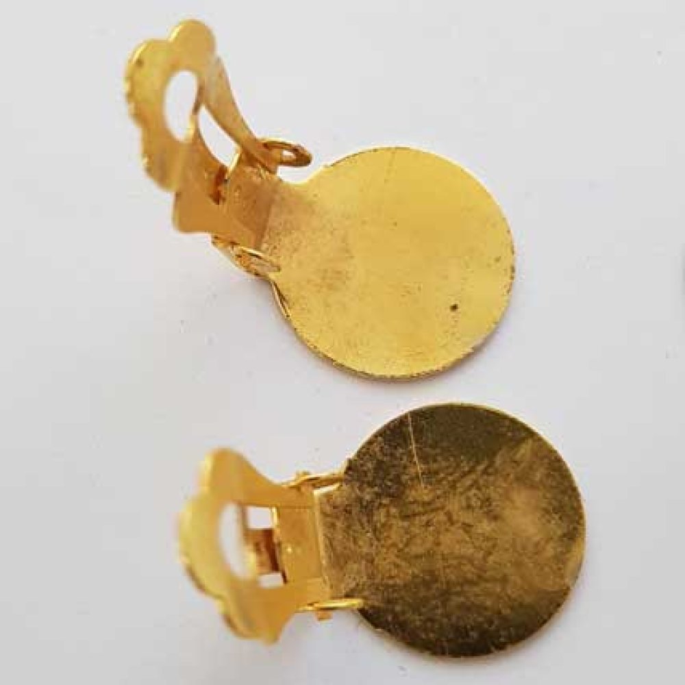 20 ørestikker med clips plateau 15 mm guld