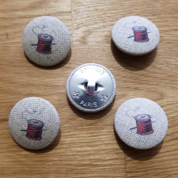 Bouton 32 mm recouvert tissus couture N&deg;02-01