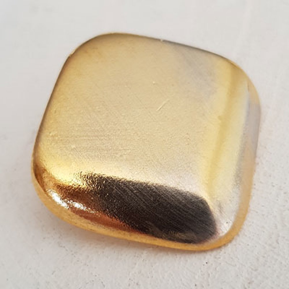 22 mm firkantet guldknap N°08