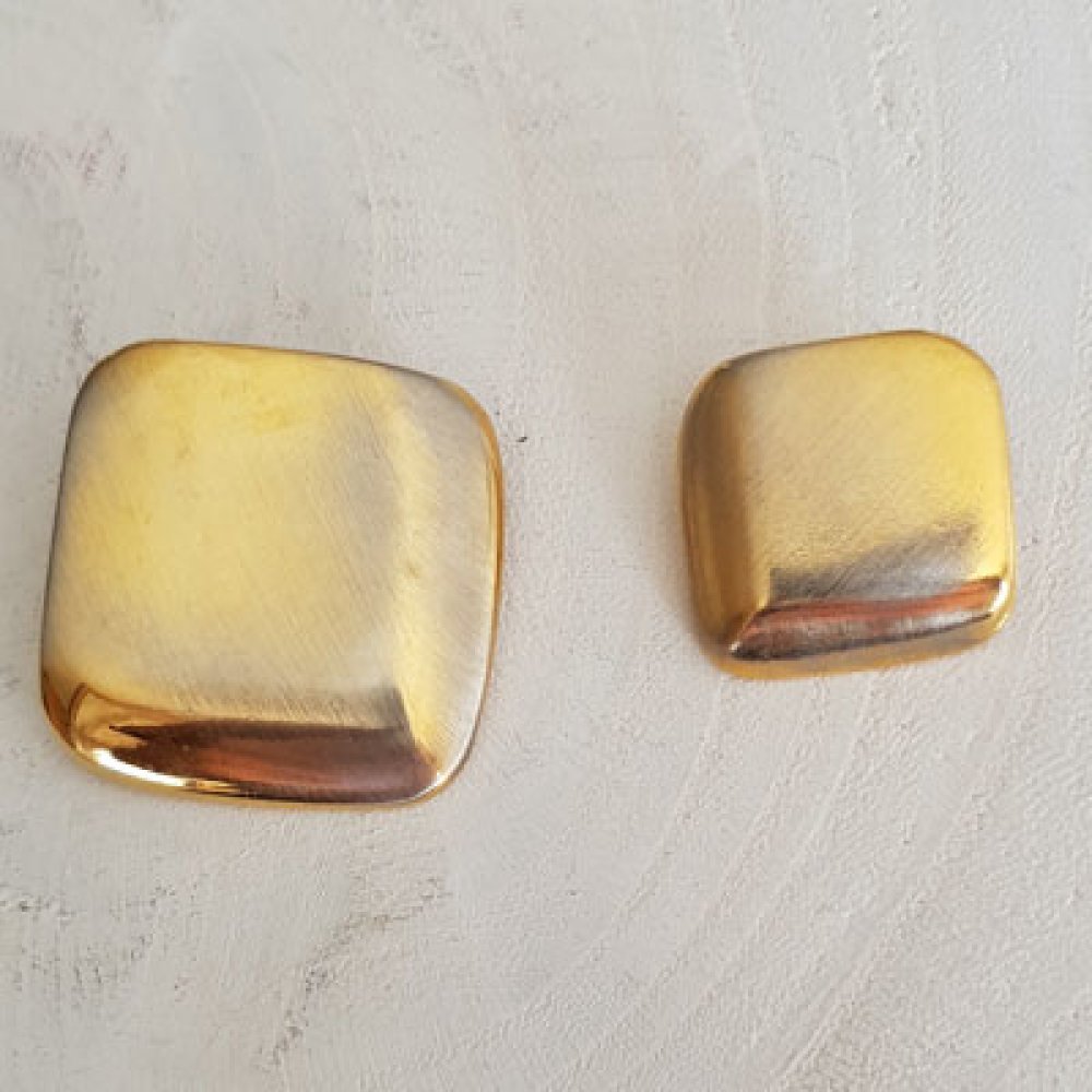 22 mm firkantet guldknap N°08