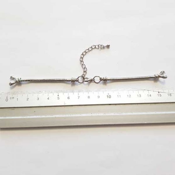 Europ&aelig;isk stil ur Dial k&aelig;de armb&aring;nd med karabinl&aring;s 7 X 8,5 Cm