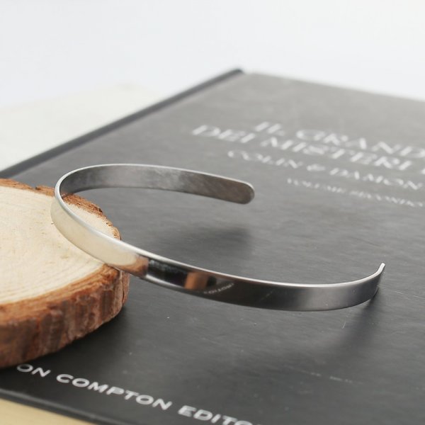 Rustfrit st&aring;l 5 mm manchetarmb&aring;nd N&deg;01