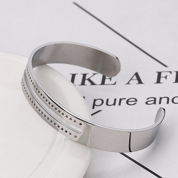 Rustfrit st&aring;l 10 mm halv&aring;ben manchet armb&aring;nd N&deg;07