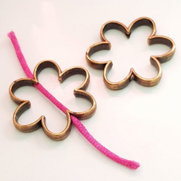 blomst charme metal N&deg;010 bronze