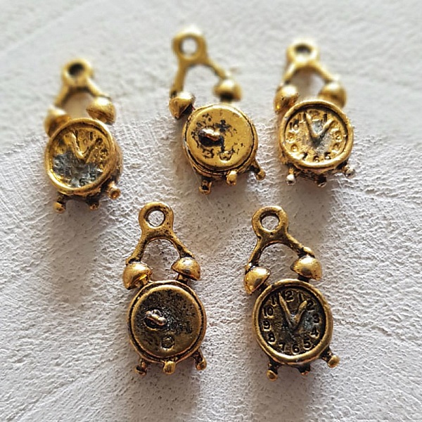Charm Clockwork N&deg;07 antik guld