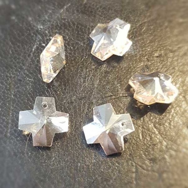 Glas facetteret blomst charme N&deg;01-01