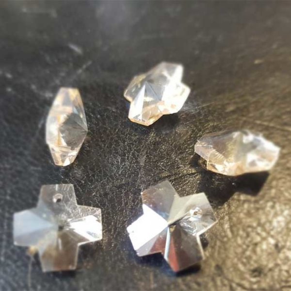 Glas facetteret blomst charme N&deg;01-01