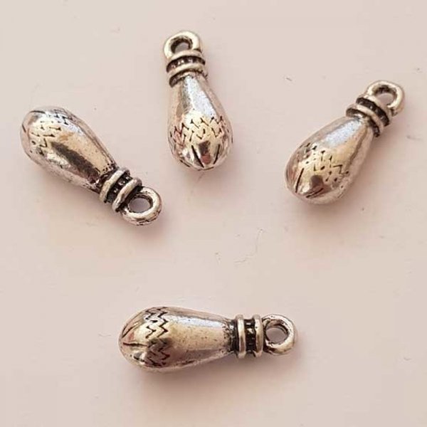 Breloque goutte N&deg;09-03 Argent