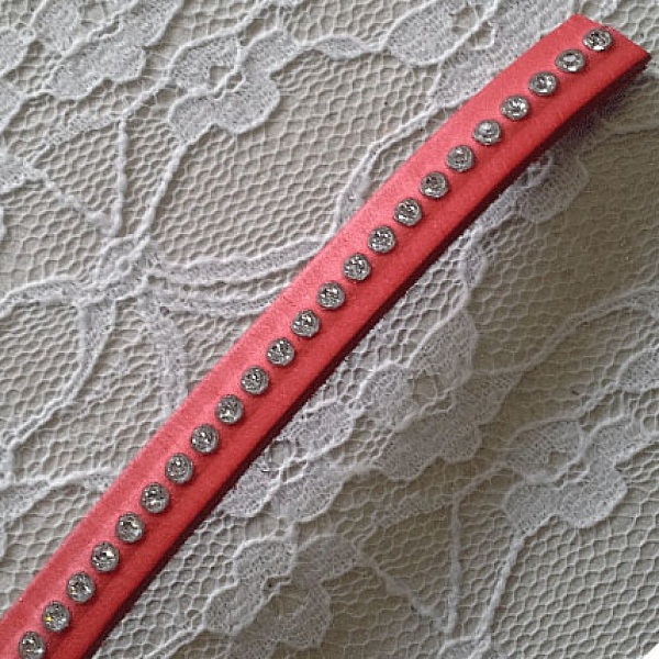 B-Corail l&aelig;der 10 mm Swarovski strass pr. 20 cm