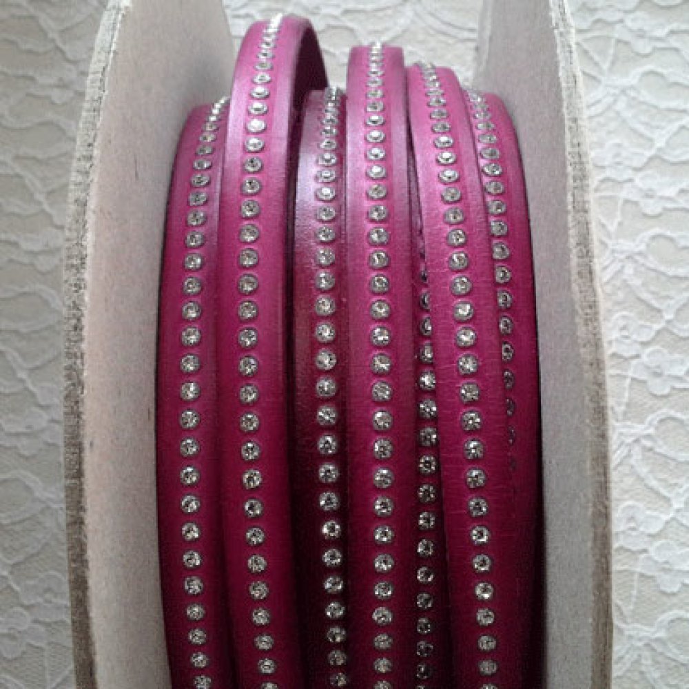 Læder DD-Fuxia 10 mm Swarovski Strass pr. 20 cm