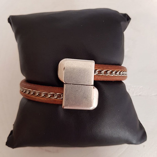 Naturlig Regaliz l&aelig;der 10 mm med s&oslash;lvk&aelig;de pr. 20 cm