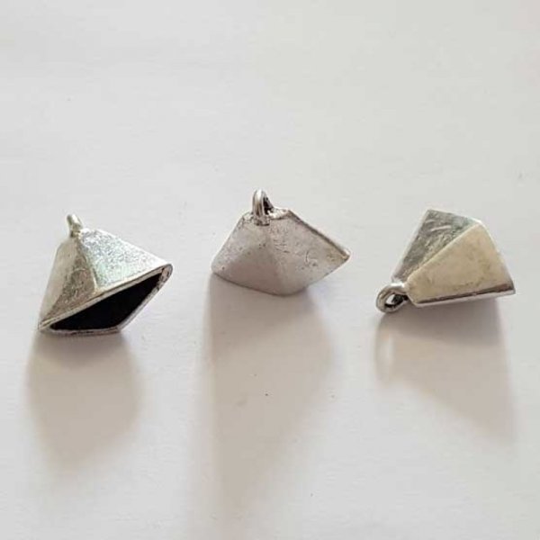 Embout &agrave; coller N&deg;11 Argent 20 x 21 mm