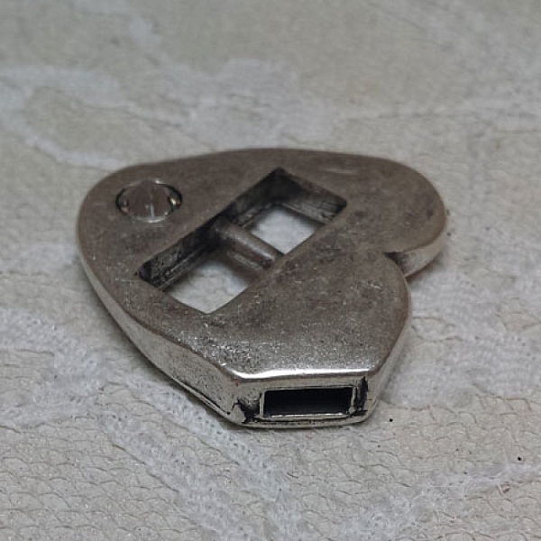 Lukkesp&aelig;nde 06 mm til fremstilling af l&aelig;derarmb&aring;nd.