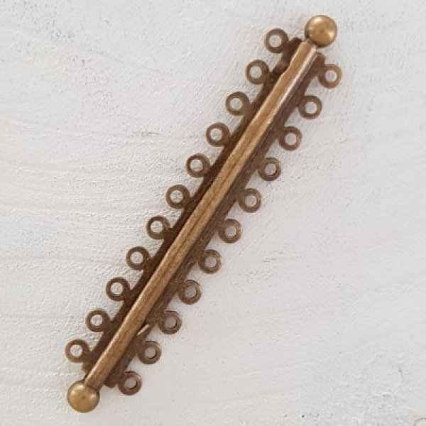 Bronze multi-rank l&aring;s.