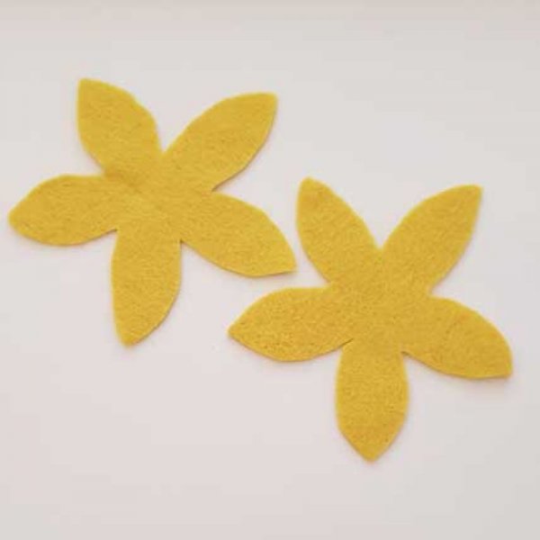 Jolie petite fleur en Feutrine 80 mm N&deg;08-02 x 2 pi&egrave;ces