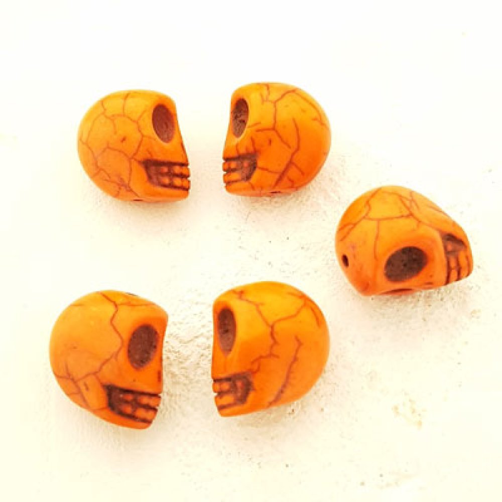 Lot 01 Howlite Tinted Skulls 18 mm