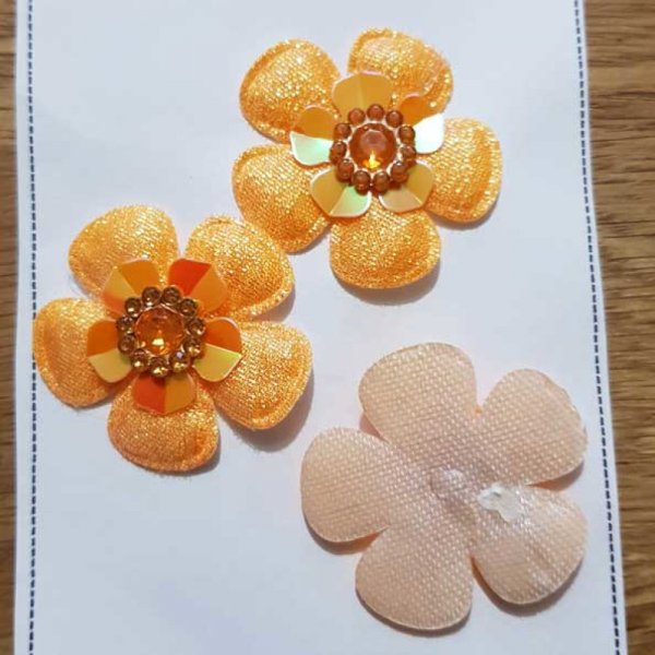 S&aelig;t med 3 blomster 5 kronblade Orange stoffer