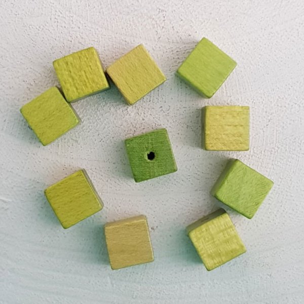 Wooden Bead Cube / Square 10 mm gr&oslash;n