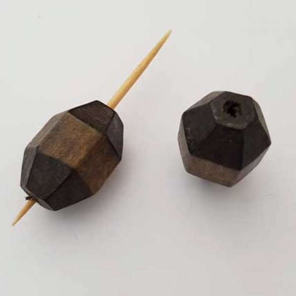 Perle Bois olive &agrave; facette 26 x 20 mm Marron N&deg;01