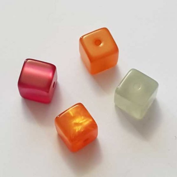 Perle Cube Polaris Brillant 10 mm Lot 4 pi&egrave;ces