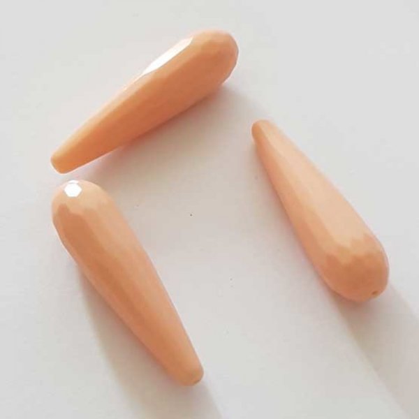 Perle Goutte Facett&eacute;e P&ecirc;che 40 mm