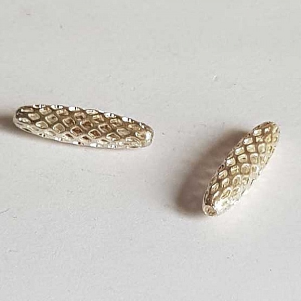 Perle Ovale m&eacute;tal 19 x 5 mm Argent