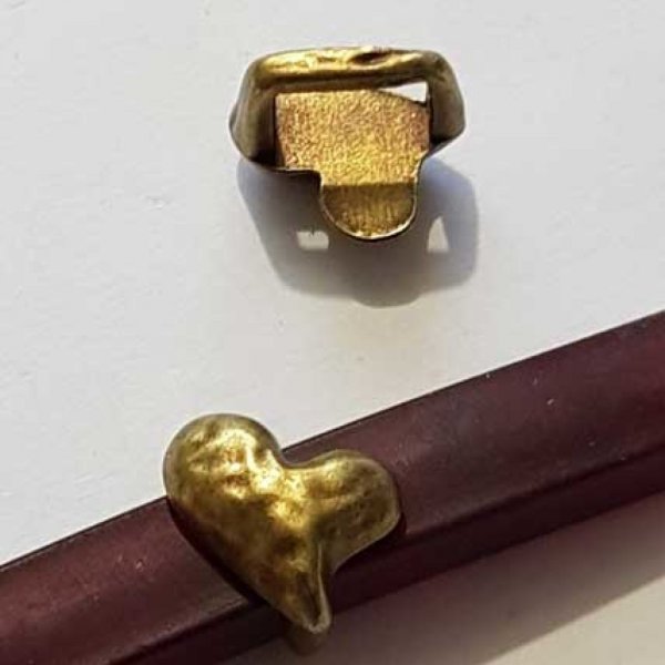 Perle passant coeur pour cuir &eacute;pais r&eacute;galiz 10 mm Bronze N&deg;01