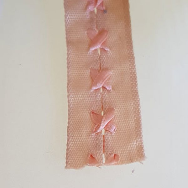 Dekorationsb&aring;nd N&deg;069 pr. meter