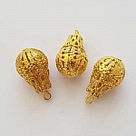 Guld gennembrudt dråbe charme N°02-03