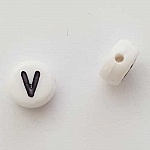 Perle Ronde Lettre V Blanc Noir 7mm