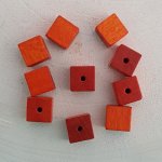 10 træperler terning / firkant 10 mm orange