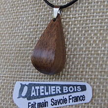 parure gouttelette en 3D en bois ciré, bijou éthique fait main