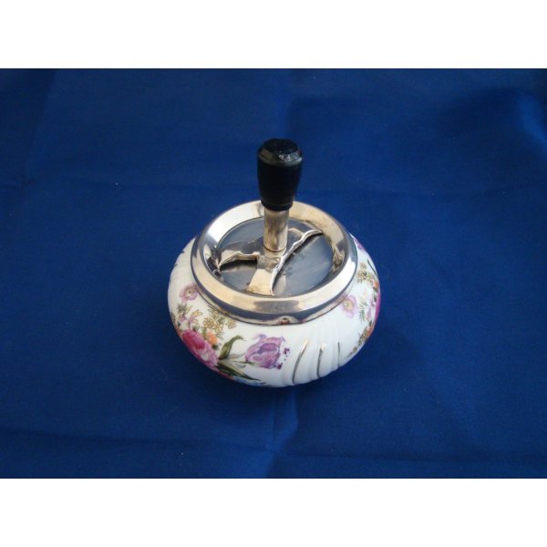 Renoveret vintage askeb&aelig;ger 