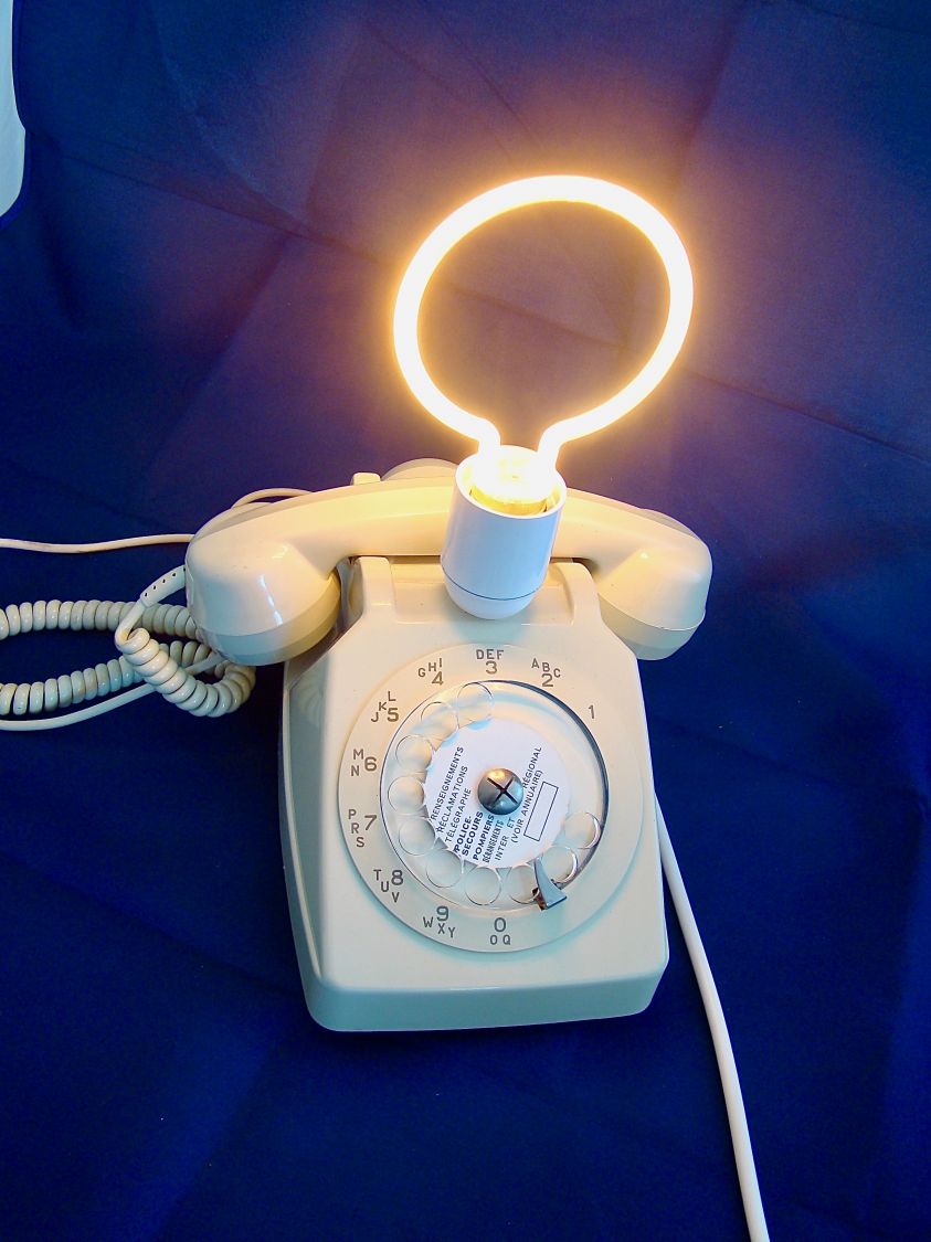 Dingo telefon lampe, hvid neon!