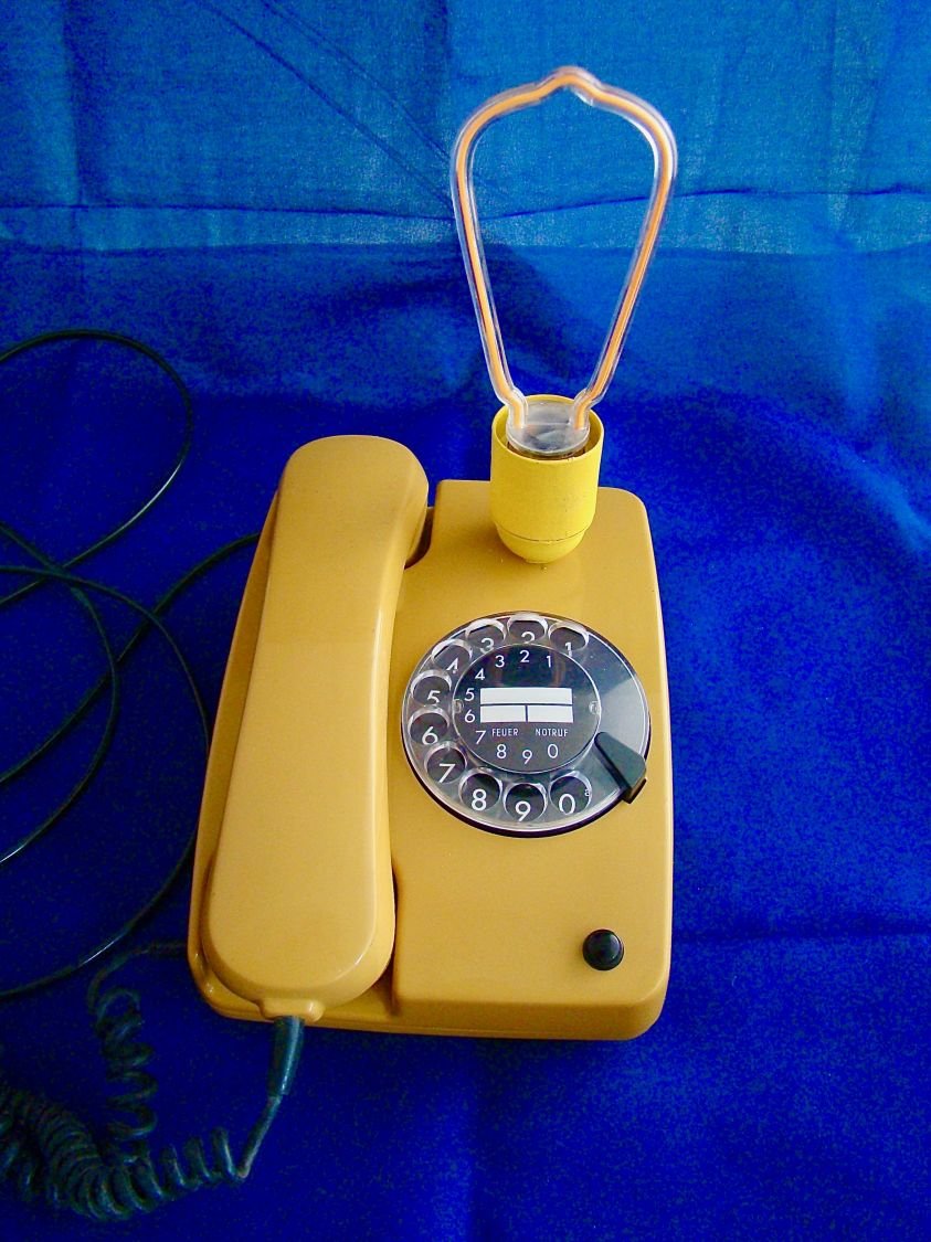 80' stil telefonlampe Colonel Mustard !