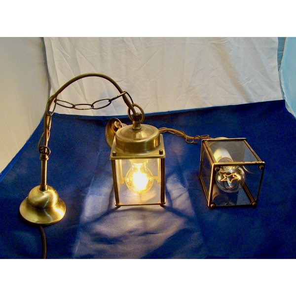 Petites lanterne &agrave; suspendre en cuivre