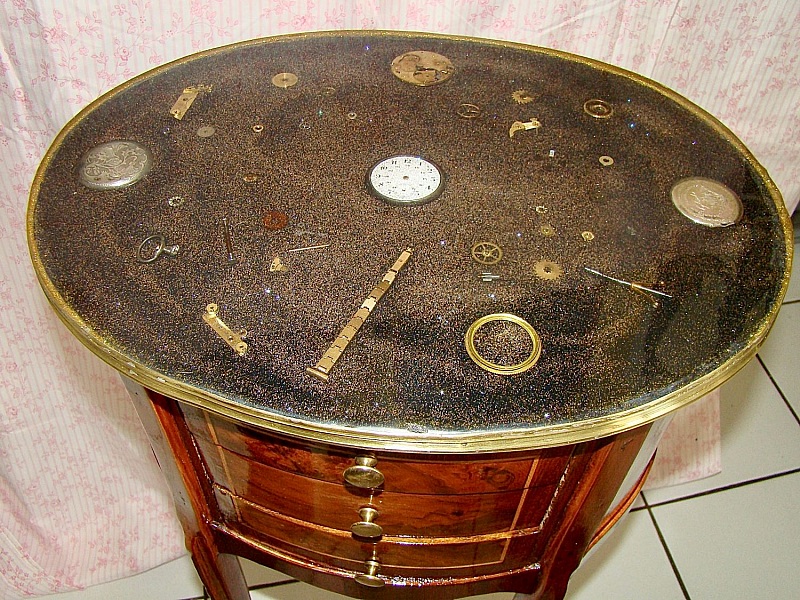 Tempus Fugit lille kommode 