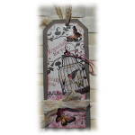 Shabby chic ou rétro pour ce tag carte gris rose et dentelle  'Especially for you' aux papillons 3D colorisés encre distress