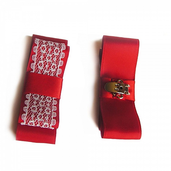 klip sko bryllup tilbeh&oslash;r bue satin anis og hvide blonder natur tema