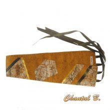 bredt b&aelig;lte i okkerfarvet bomuld og silke