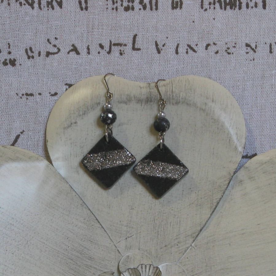 Boucles d'oreilles pour Femme en Ardoise Emaillée Argenté Pailleté, Création Unique