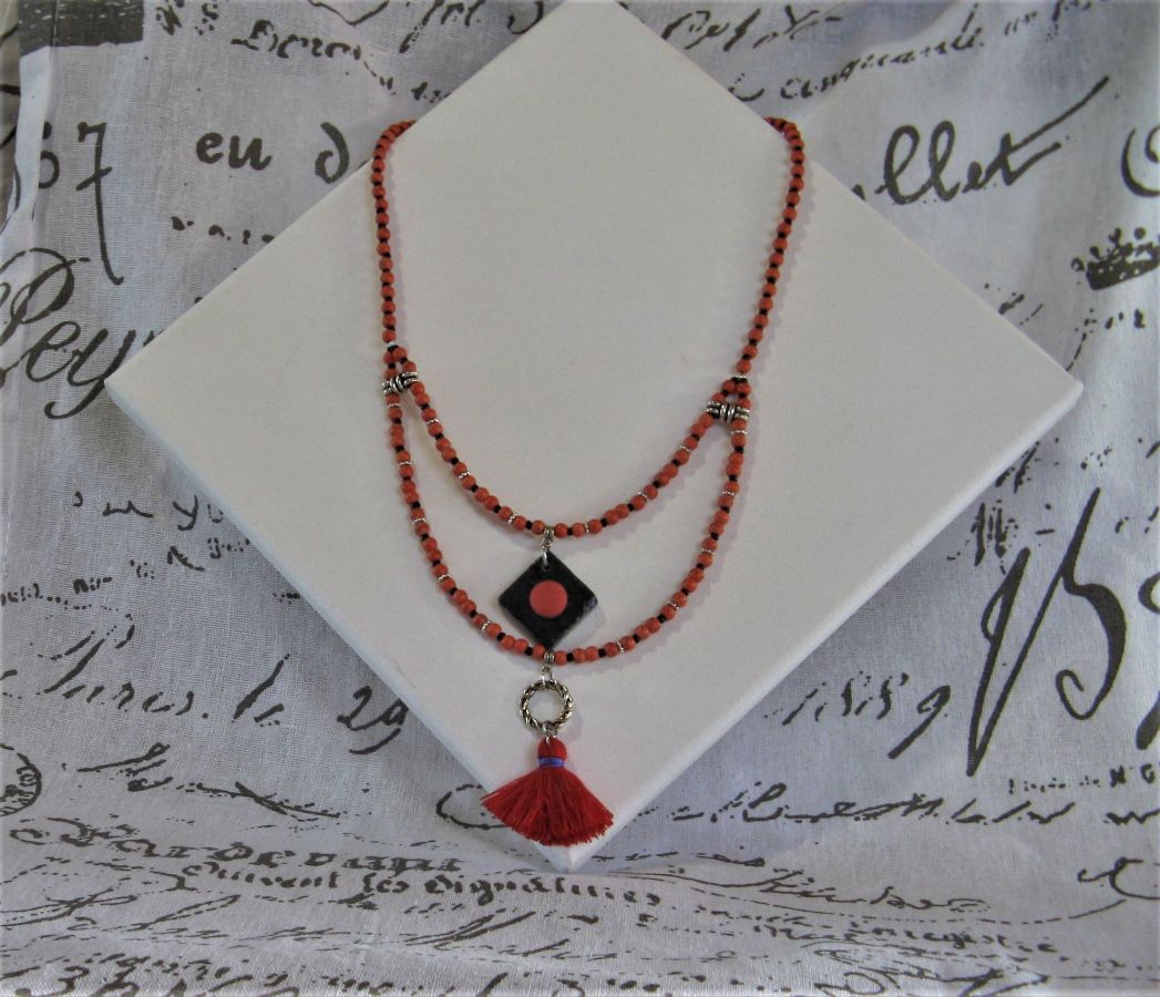 Collier Deux Rangs pour Femme Rose Saumon et Noir, Pièce Unique