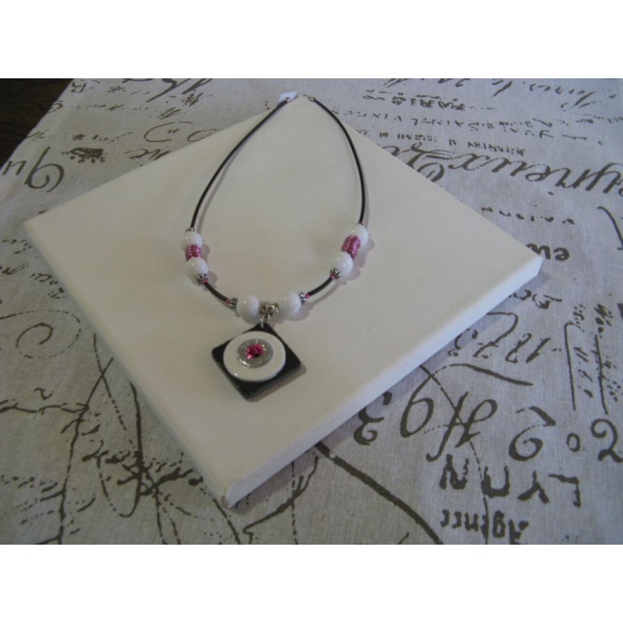 Collier pour Femme en Ardoise, Rose et Blanc, Création Unique