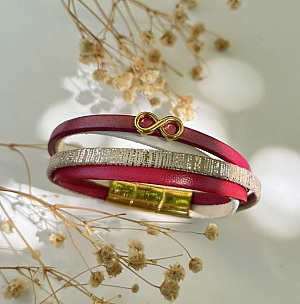 bracelet rose doré multi-rangs en cuir pour femme
