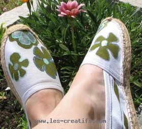 Espadrilles aux fleurs peintes