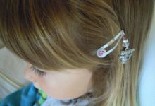 Petites barrettes pour fille en perles et strass