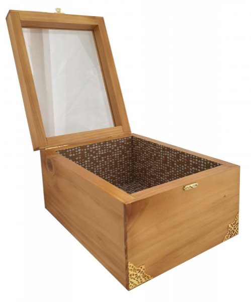 Tr&aelig;kasse med glasl&aring;g. Model : honninghjerte.